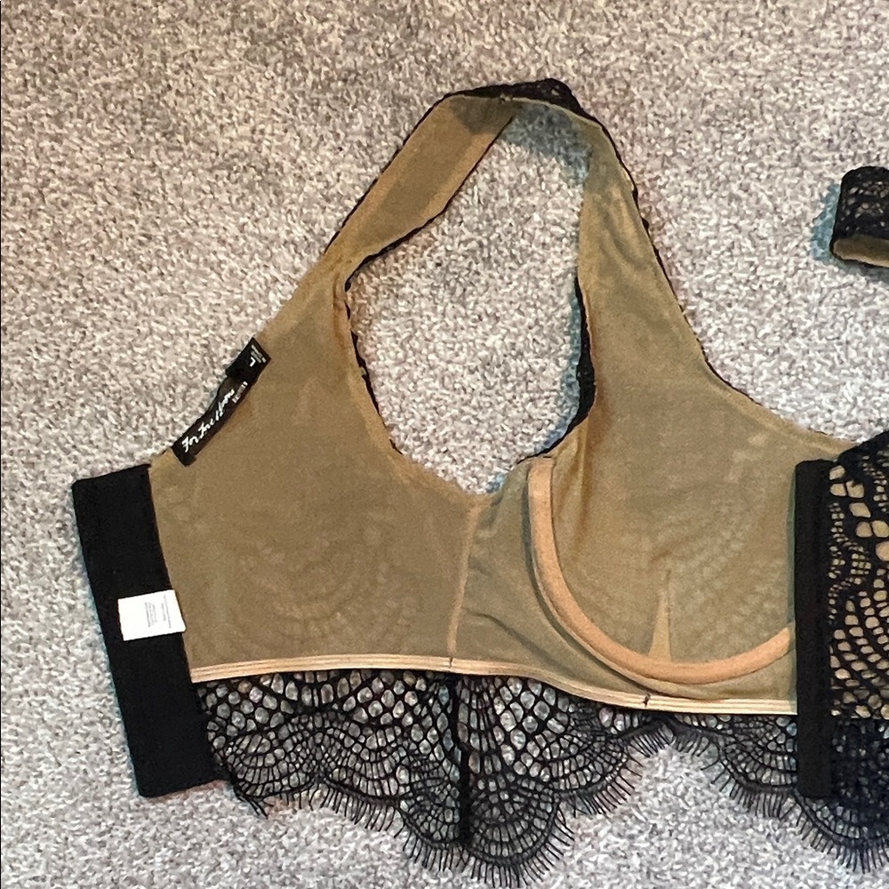 Urban Outfitters Black Lace Bralette over Tan Lining - Picture 5 of 9